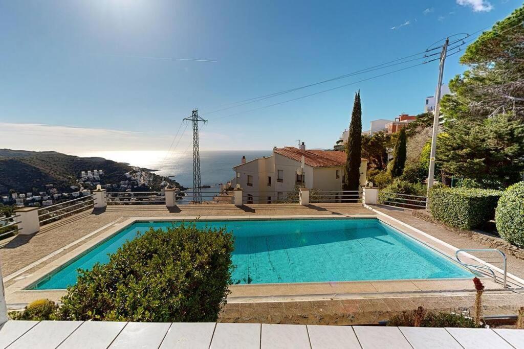 Appartement 65 M2 ,Piscine Vue Mer Росес Екстериор снимка